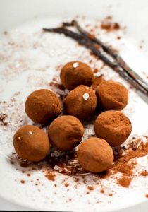 Dusted Chocolate Truffles